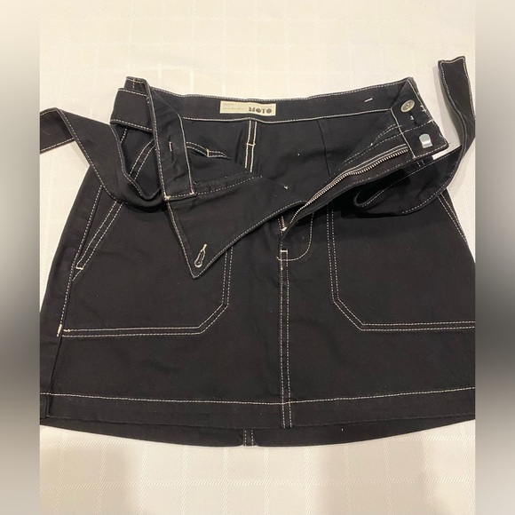 whimsigoth mini skirt TopShop Moto Black Denim Tie Belt SZ 6 - Picture 12 of 12